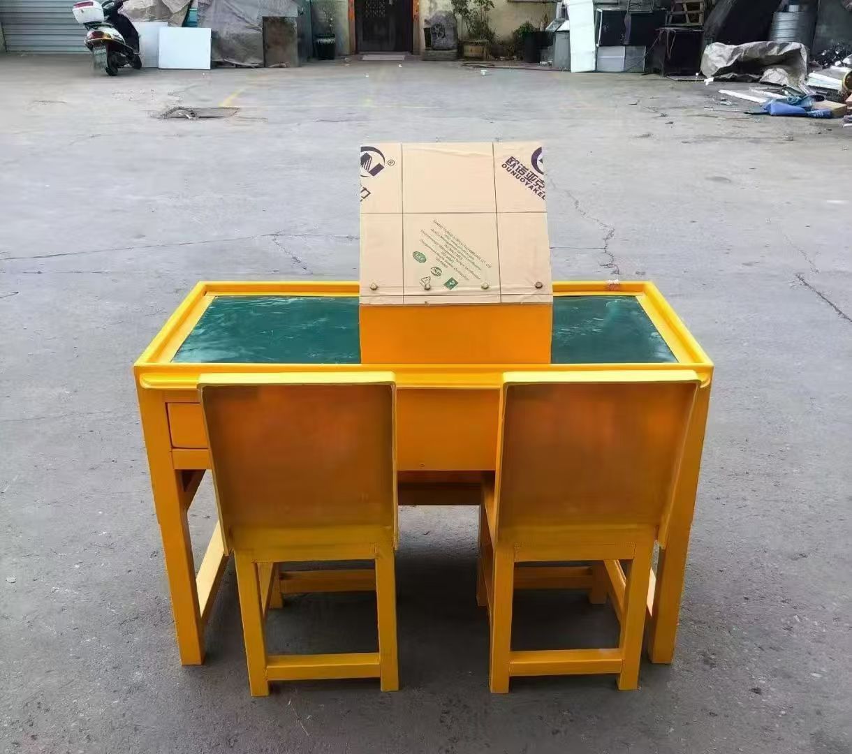 嘉黎防静电导通桌井下煤矿火工品发放桌：危险品流转的安全守护者